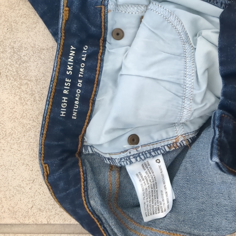 Universal Thread Jeans - Picture 4 of 4